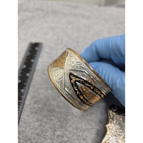 Lot 2 Womens Vintage Montana Silversmiths Belt Buckle and Matching Silver Cuff main image 4